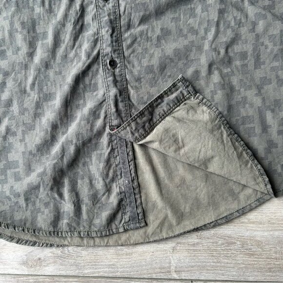 Guess Dillon Military Style Slim  Fit Button Down Shirt - Picture 10 of 13